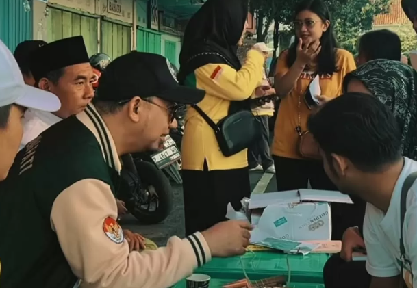 Aksi KUA Pati Turun ke Jalan Mengajak Warga Untuk Menikah